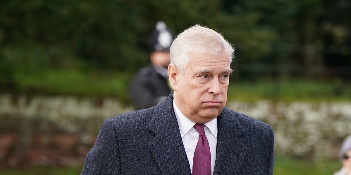 Prințul Andrew refuză să se mute din Royal Lodge: „Este îngrijorat că familia regală ar putea chiar să oprească utilitățile ca să-l scoată de acolo”