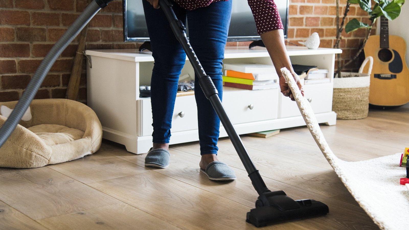Spania lansează o aplicație care îi arată femeii dacă soțul face destule treburi casnice. Scopul este ca sarcinile să fie împărțite egal în familii