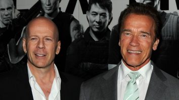 Arnold Schwarzenegger vorbește despre retragerea lui Bruce Willis: „Va fi mereu amintit ca un mare star”