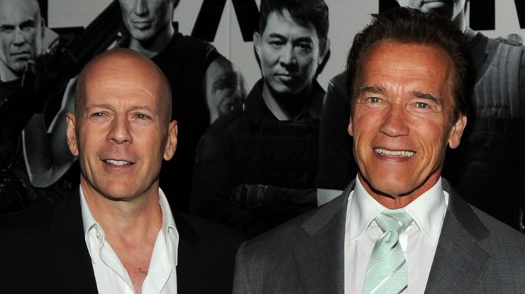 Arnold Schwarzenegger vorbește despre retragerea lui Bruce Willis: „Va fi mereu amintit ca un mare star”