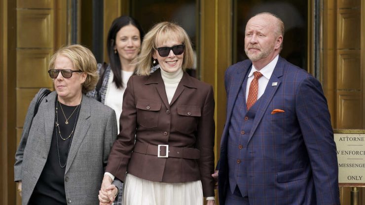 Mărturia lui E. Jean Carroll împotriva lui Donald Trump ar ajuta la explicarea verdictului din Manhattan. Ce a declarat scriitoarea