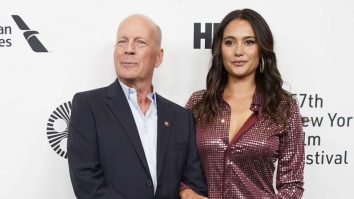 Soția lui Bruce Willis, emoționată în timp ce povestește cum fiica sa de 9 ani are grijă de Bruce Willis. Care este starea de sănătate a actorului