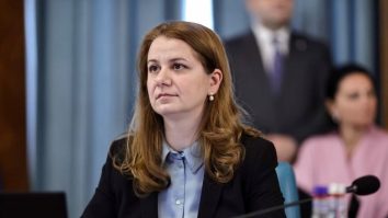 Ligia Deca: „Am înțeles semnalul de alarmă tras de profesori. Toate salariile din educație vor crește”