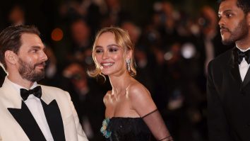 Lily-Rose Depp reacționează la ovațiile tatălui său la Festivalul de Film de la Cannes: „Sunt foarte fericită pentru el”
