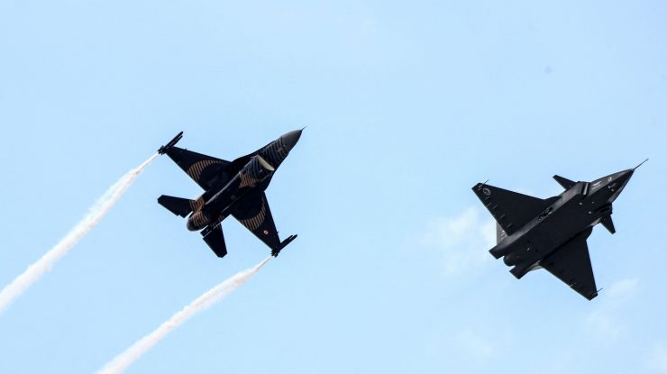 Cum și-a construit China primul avion de luptă „invizibil”, J-20. Cu ajutorul sârbilor, a copiat tehnologia unui F-117 Nighthawk doborât în 1999