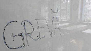 Greva generală din școli va continua și marți. Sindicaliștii spun că luni nu a fost contactați de Guvern pentru noi negocieri