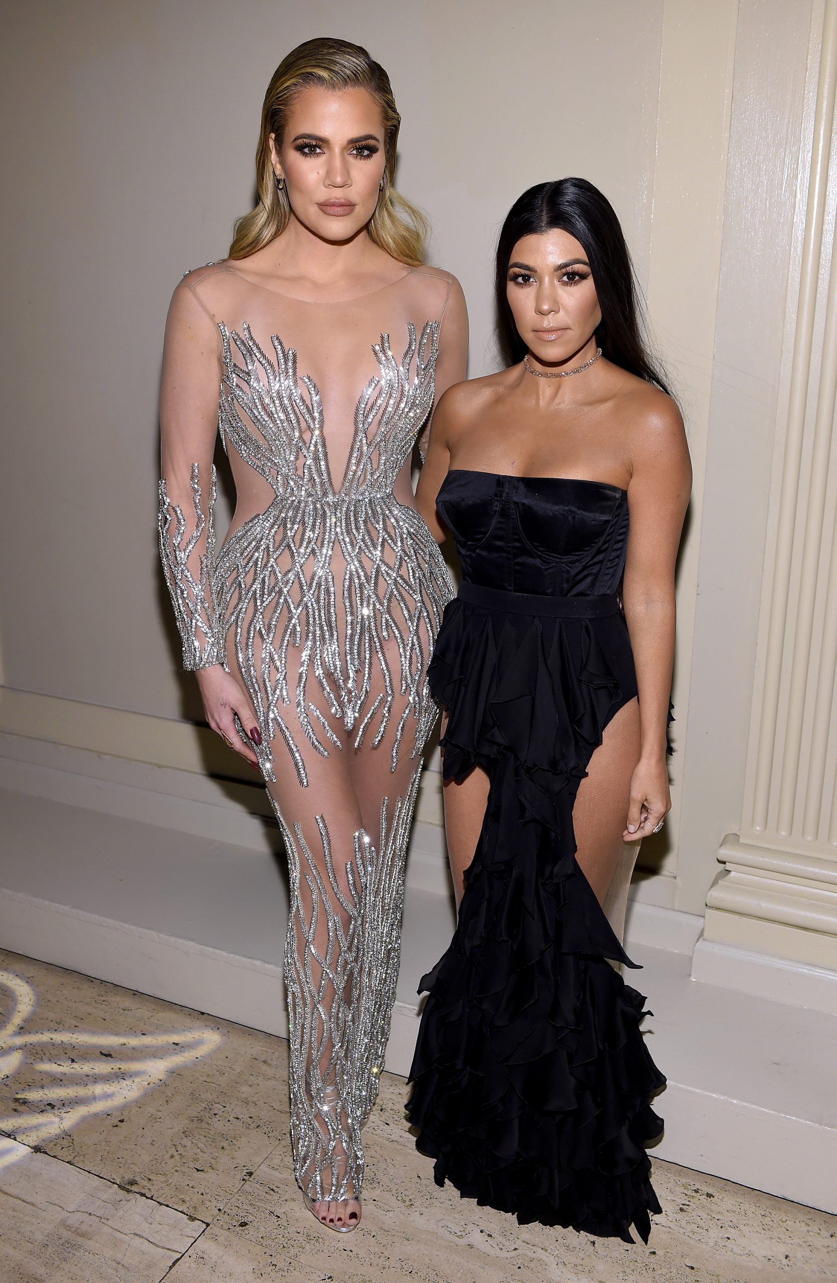 Khloé Kardashian împărtășește un moment amuzant dintre ea și sora ei, Kourtney