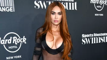 FOTO. Megan Fox, apariție îndrăzneață la un eveniment în New York. Ținuta purtată de actriță nu lasă loc imaginației