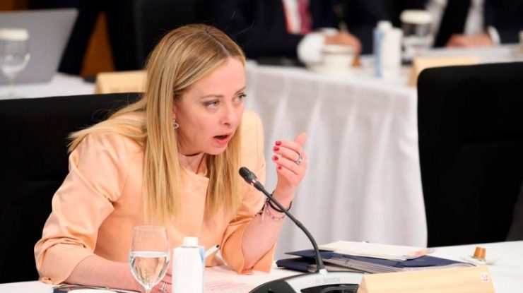 Giorgia Meloni se întoarce mai devreme de la summitul G7 din cauza inundațiilor care au provocat moartea a cel puțin 14 persoane în Italia