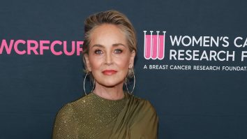 FOTO. Sharon Stone postează o nouă fotografie în bikini. Ce reacție au avut vedetele