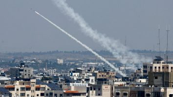 Rachetele au ajuns într-o zonă apropiată de Ierusalim pentru prima dată în patru zile de lupte între Israel și militanții din Gaza
