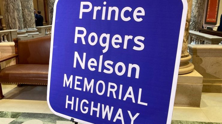O autostradă din Minneapolis va fi denumită după celebrul cântăreț Prince