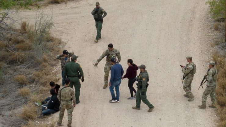 Joe Biden va trimite 1.500 de soldați la granița cu Mexicul pentru a ajuta la securizarea frontierei cu SUA. Ce misiuni vor avea
