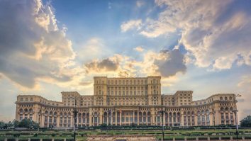 Palatul Parlamentului îşi deschide porţile pe 1 iunie. Copiii şi însoţitorii lor vor participa la o serie de momente distractive şi educative