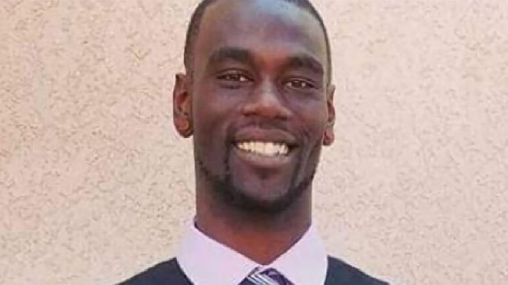 Autopsia lui Tyre Nichols arată că a murit în urma unei lovituri cu un obiect contondent. Polițiștii l-au oprit în trafic și l-au bătut