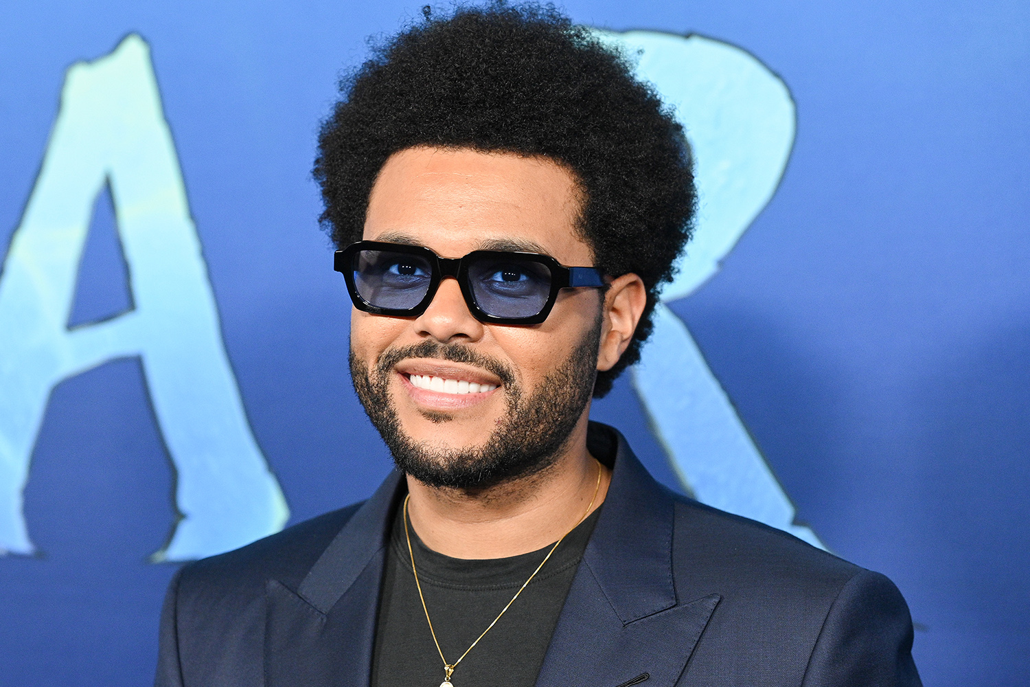 The Weeknd a revenit la numele său primit la naștere pe conturile sale de socializare. Artistul le-a cerut părerea fanilor