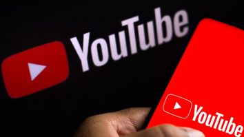 YouTube testează o nouă funcție. Numărul de like-uri și vizualizări s-ar putea actualiza în timp real