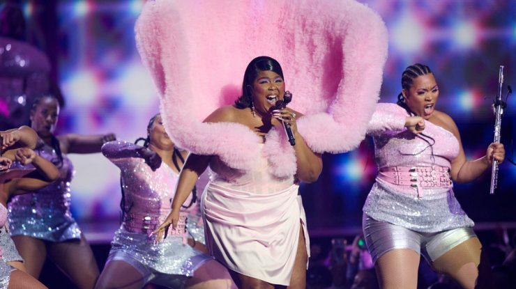 Glastonbury 2023: Lizzo a cântat cele mai cunoscute piese ale ei. Guns N’ Roses este capul de afiș al Pyramid Stage