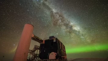 FOTO. Imagini inedite cu galaxia. Un detector astronomic din Antarctica a surprins universul cum nu a fost văzut până acum