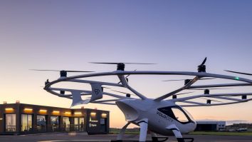 FOTO-VIDEO. Taxiurile zburătoare te-ar putea duce anul viitor la Jocurile Olimpice. Ce promite compania Volocopter