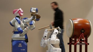 Anxietatea AI: Oamenii se tem că își vor pierde job-ul din cauza inteligenței artificiale. Ce spun experții