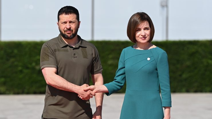 Volodimir Zelenski a sosit la summitul Comunităţii Politice Europene de lângă Chişinău