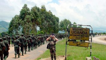 Atac terorist la o școală din Uganda. 40 de persoane, majoritatea copii, au murit