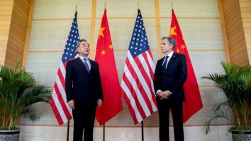 Anthony Blinken se întâlnește cu cel mai înalt diplomat al Chinei în ultima zi de vizită la Beijing. Xi spune că există „progres” după discuția de astăzi