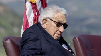 Fostul secretar de stat al SUA, Henry Kissinger, nu crede că Putin va supraviețui politic unui război pierdut de Rusia