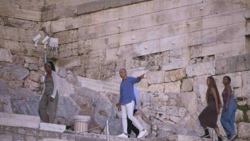 FOTO. Familia Obama a mers în vacanță în Grecia. În ce ipostază au fost surprinși fostul președinte al SUA și soția sa