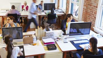 Săptămâna de lucru de 4 zile. Expert: ,,Odată ce intri în acest ritm, îți dai seama că mersul la birou îți face viața mai ușoară”