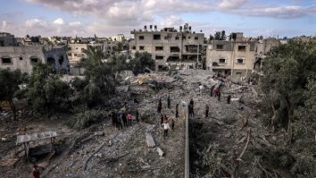 Amnesty International: Posibile crime de război au fost săvârșite în timpul luptei dintre Israel și militanții palestinieni din Fâșia Gaza