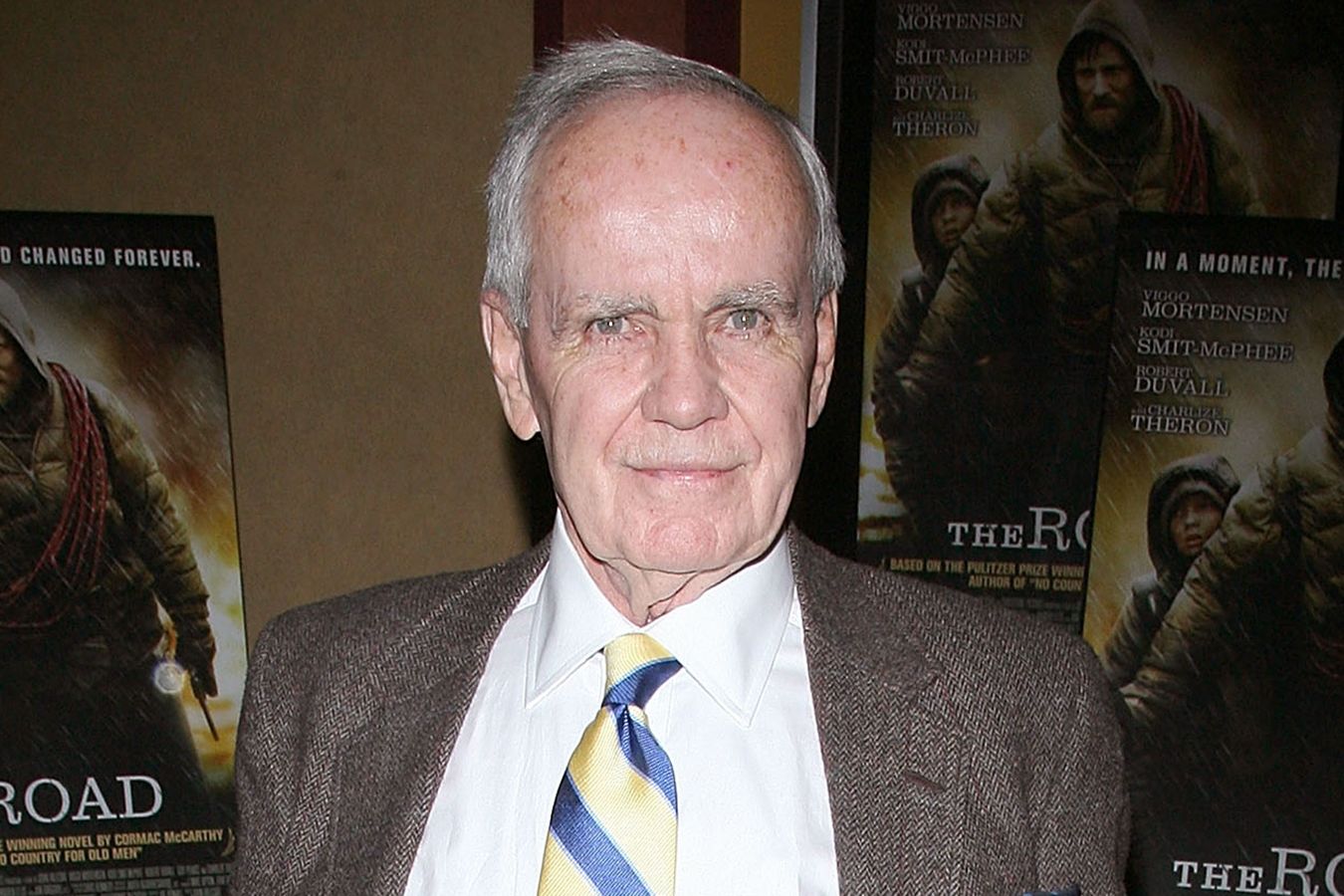 FOTO. Cormac McCarthy a murit la vârsta de 89 de ani. De ce a fost supranumit „geniul întunecat”