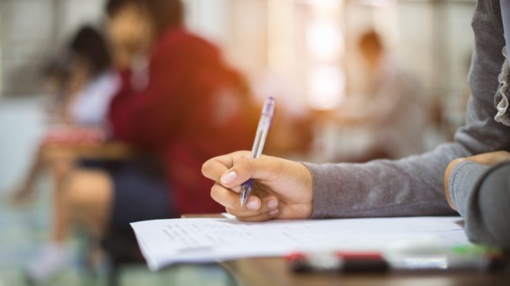 Evaluarea Națională 2023. Elevii de clasa a VIII-a au susținut proba la Matematică/Subiectele și baremul au fost publicate