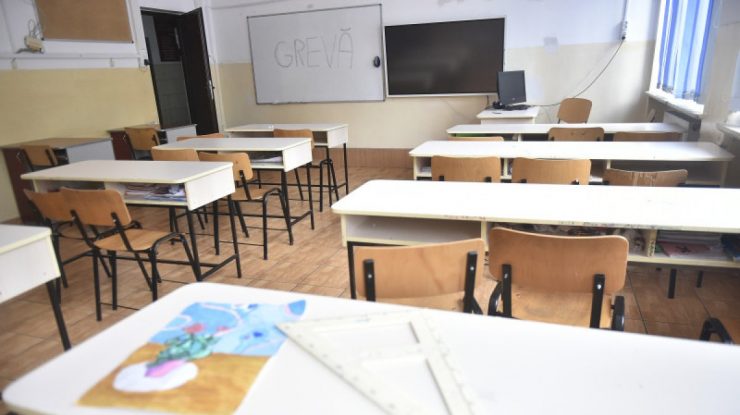 Delia Glăvan, vicepreședinte al Consiliului Național al Elevilor: „Elevii din clasa a XII-a sunt pregătiți pentru examene. Amânarea este cea mai nefavorabilă opțiune în momentul de față”