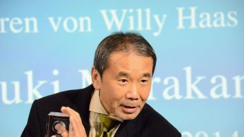 Haruki Murakami cere ca parcul și stadionul care i-au inspirat scrierile să fie salvate. „Odată distruse, nu mai pot fi restaurate niciodată”