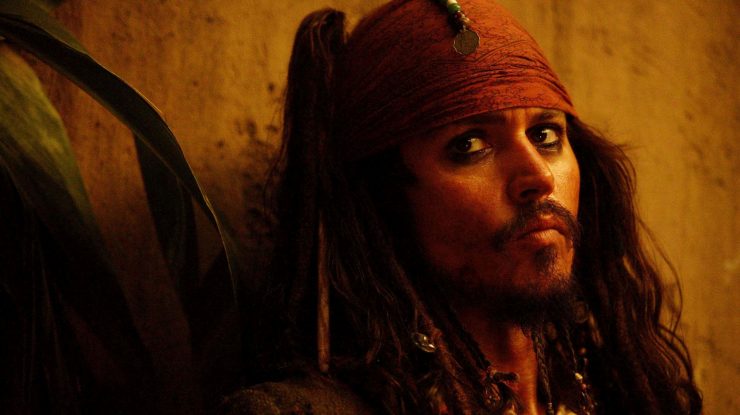 Disney nu exclude o eventuală revenire a lui Johnny Depp în rolul căpitanului Jack Sparrow în franciza „Pirații din Caraibe”