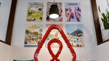 CEO-ul Airbnb susține că inteligența artificială va deschide calea pentru „milioane de startup-uri” în loc să înlocuiască locurile de muncă