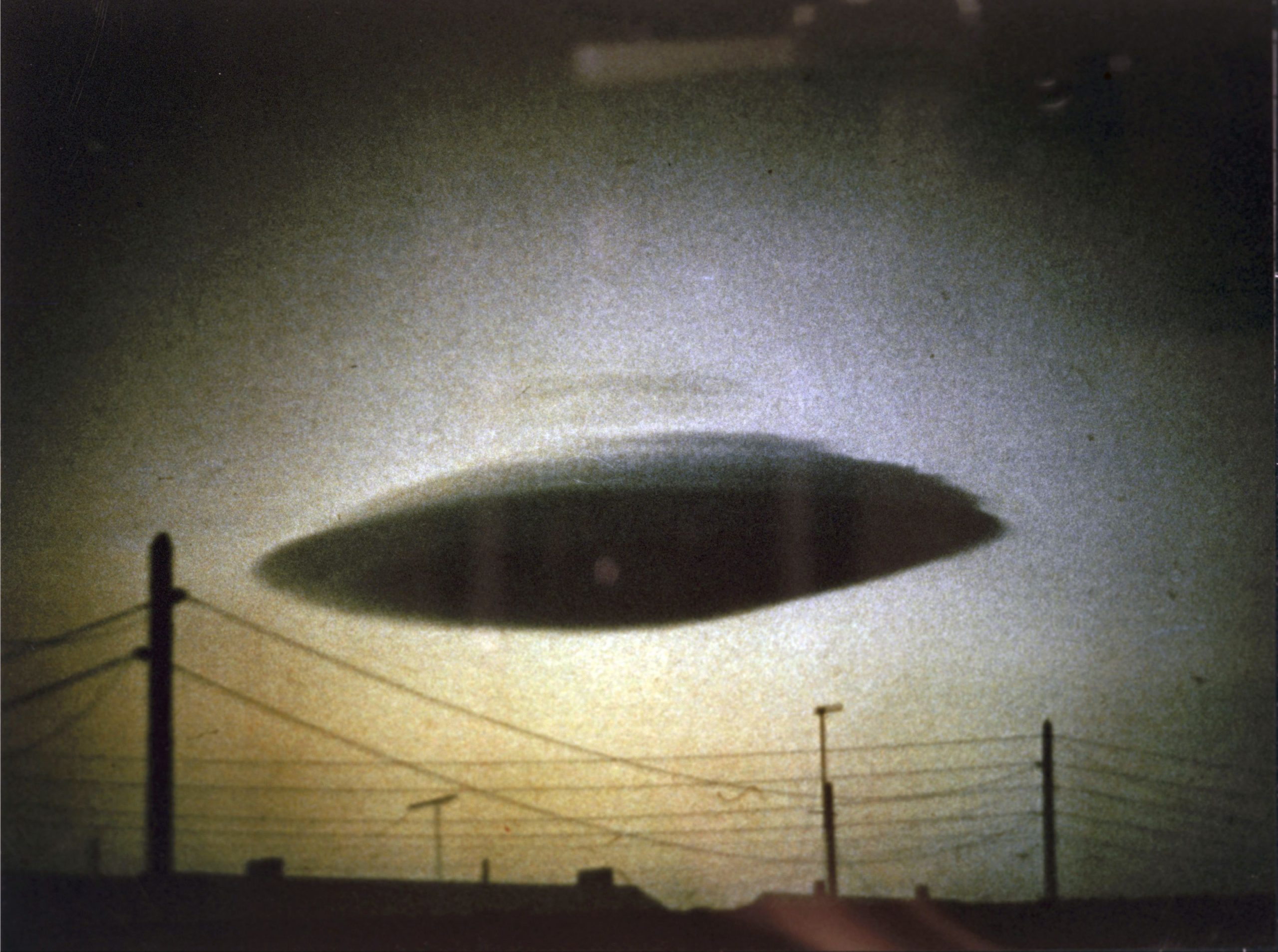 A recunoscut guvernul SUA deținerea unei „nave spațiale extraterestre”?