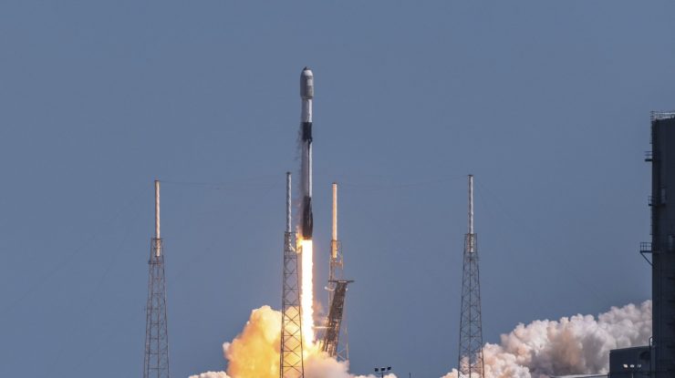 Armata Japoniei ia în considerare adoptarea serviciului de satelit Starlink al lui Musk