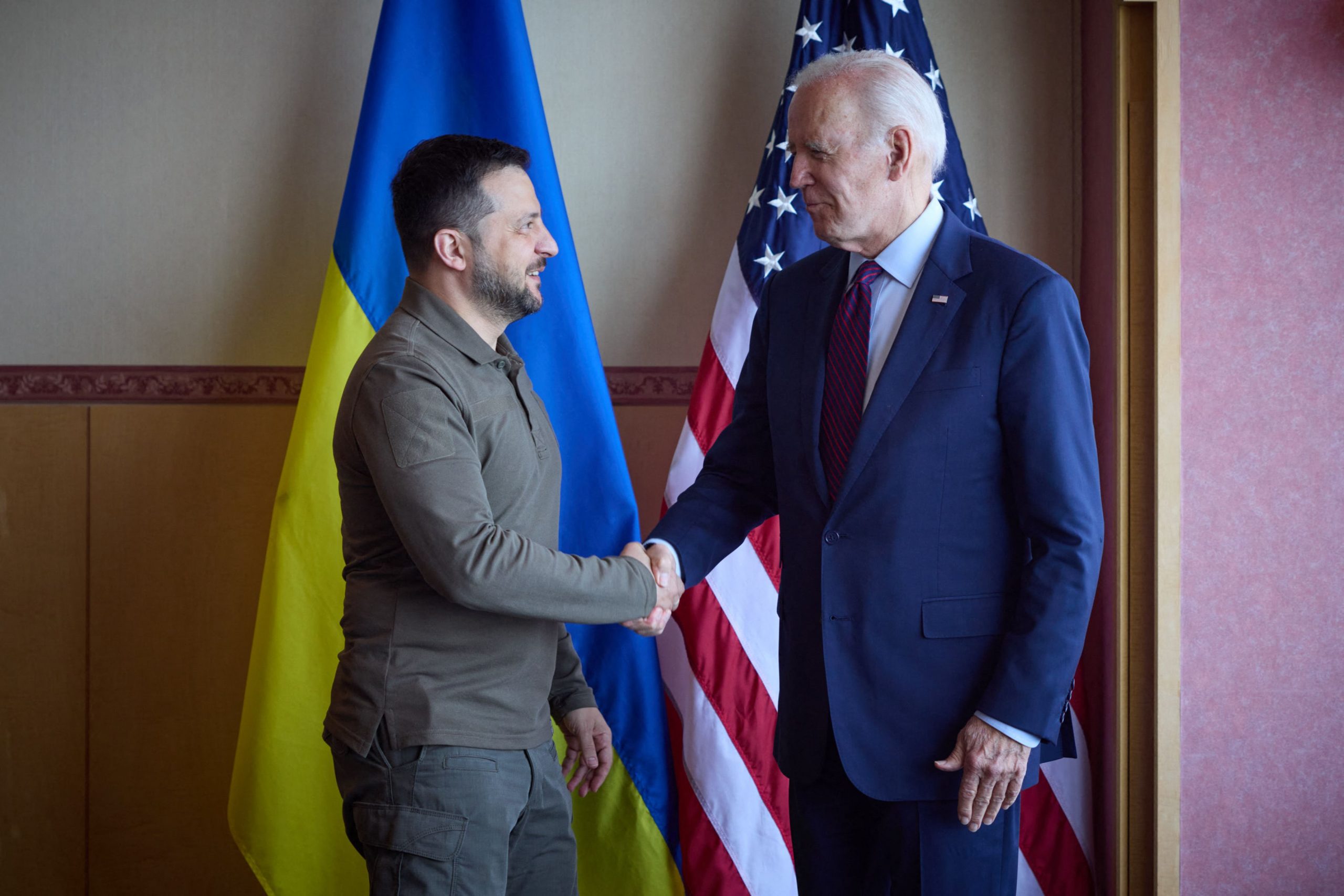 Zelenski și Biden au avut o „conversație pozitivă și stimulantă” după rebeliunea eșuată din Rusia a grupării Wagner