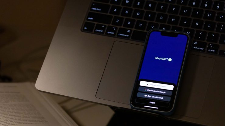 Joburile care necesită experiență în utilizarea ChatGPT. Companiile vor plăti până la 800.000 dolari pe an pentru acest skill