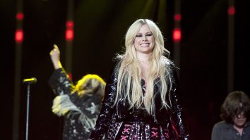 Avril Lavigne și Tyga s-au despărțit după patru luni de relație. Care a fost motivul din spatele deciziei