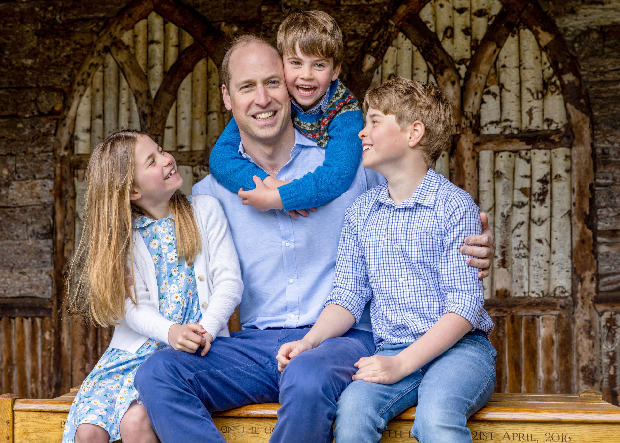 Prințul William împlinește 41 de ani. Imaginea nemaivăzută postată de regele Charles al III-lea