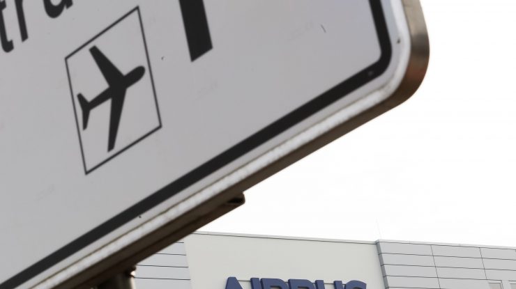 Cea mai importantă comandă pentru aviația civilă: IndiGo și Airbus au semnat pentru 500 de avioane A320