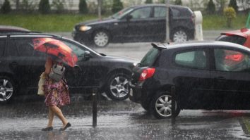 ANM: Noi avertizări de cod portocaliu și galben de ploi torențiale și vijelii. Ce zone sunt vizate
