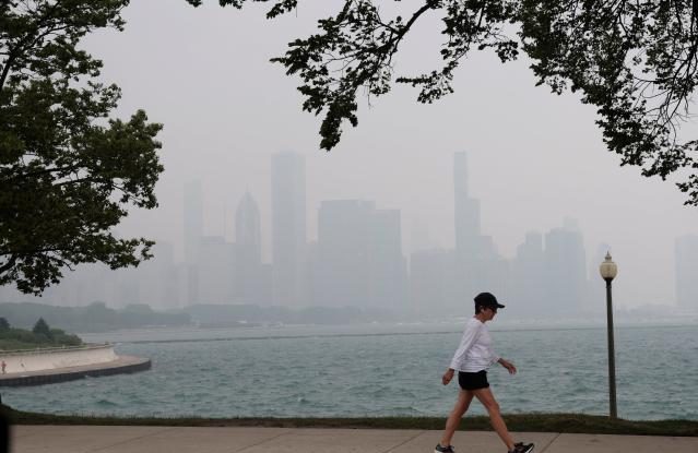 Incendiile de vegetație din Canada declanșează alerte privind calitatea aerului în Chicago și Milwaukee