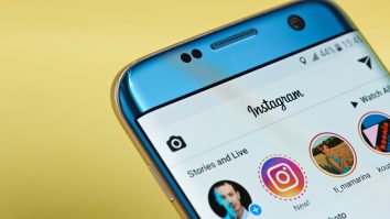 O investigaţie WSJ demonstrează că Instagram conectează o vastă rețea de pedofili. Mii de utilizatori au fost ghidați către conținut sexual cu minori