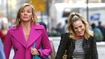 Sarah Jessica Parker, declarații despre revenirea lui Kim Cattrall în „And Just Like That…”: „O idee foarte frumoasă. Mă bucur pentru acest lucru”