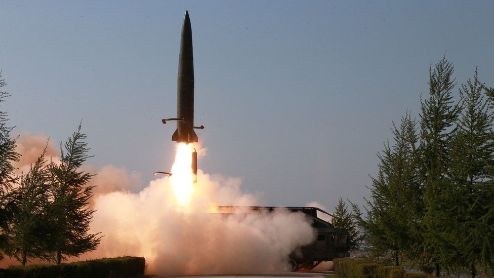 Coreea de Nord a tras două rachete cu rază scurtă de acțiune. Reprezintă un răspuns „inevitabil” la exercițiile aliate